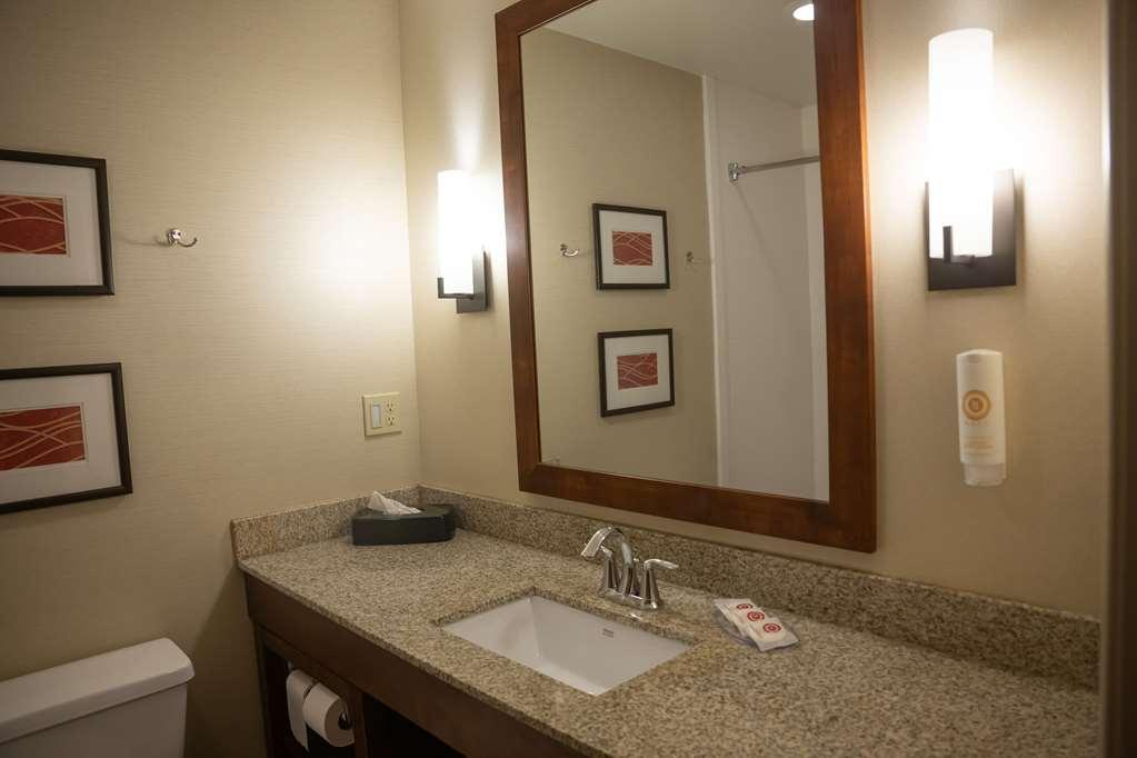 Comfort Inn & Suites Erie Room photo